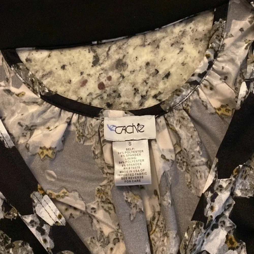 Cache black silver diamond kaleidoscope print surplice dress H19